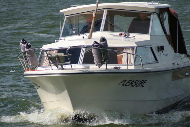 Hausboot Bootsvermietung Bootscharter & Bootstouren auf der Peene in Mecklenburg-Vorpommern